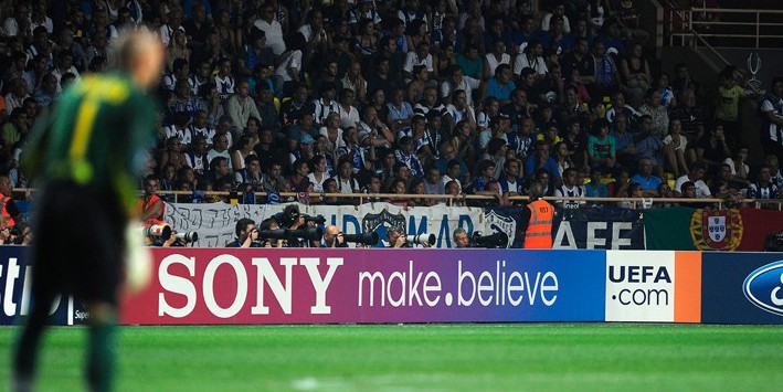 Niente più cartelloni di PlayStation durante le partite